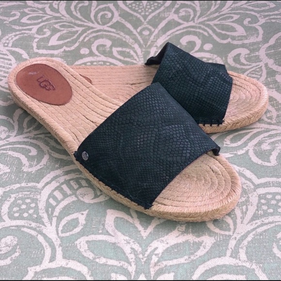 UGG Espadrilles Slides Black Snakeskin Size 8 - Picture 2 of 3